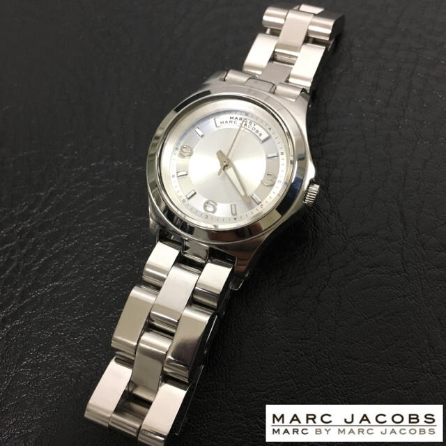 Marc Jacobs Baby Dave Silver Dial Silver Steel Strap Watch for Women - MBM3234