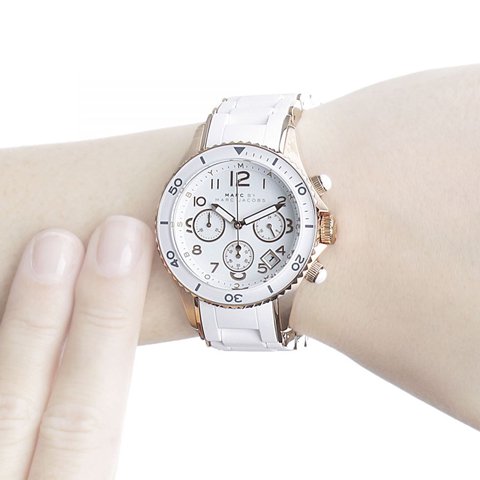 Marc Jacobs Rock Chronograph White Dial White Silicone Strap Watch for Women - MBM2546