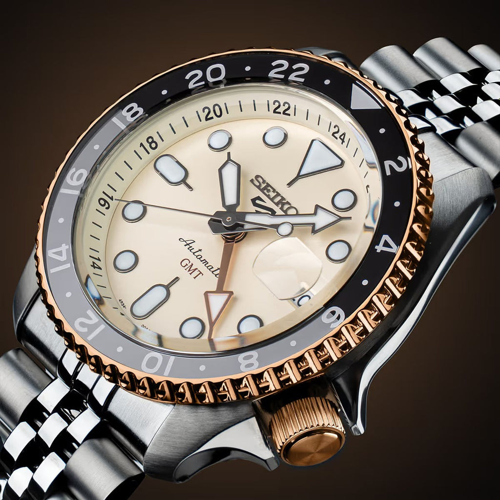 Seiko 5 GMT Sport Asia Exclusive Limited Edition Off White Dial Silver Steel Strap Watch for Men - SSK046K1