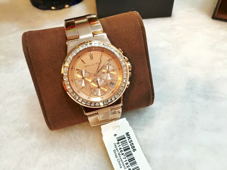 Michael Kors Dylan Rose Gold Rose Gold Steel Strap Watch for Women - MK5586