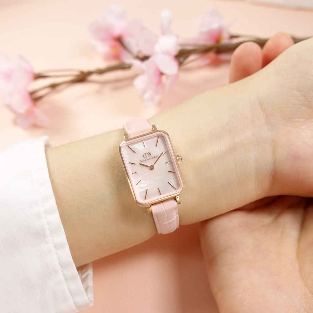 Daniel Wellington Quadro Pressed Mother of Pearl Pink Dial Pink Leather Strap Watch For Women - DW00100508