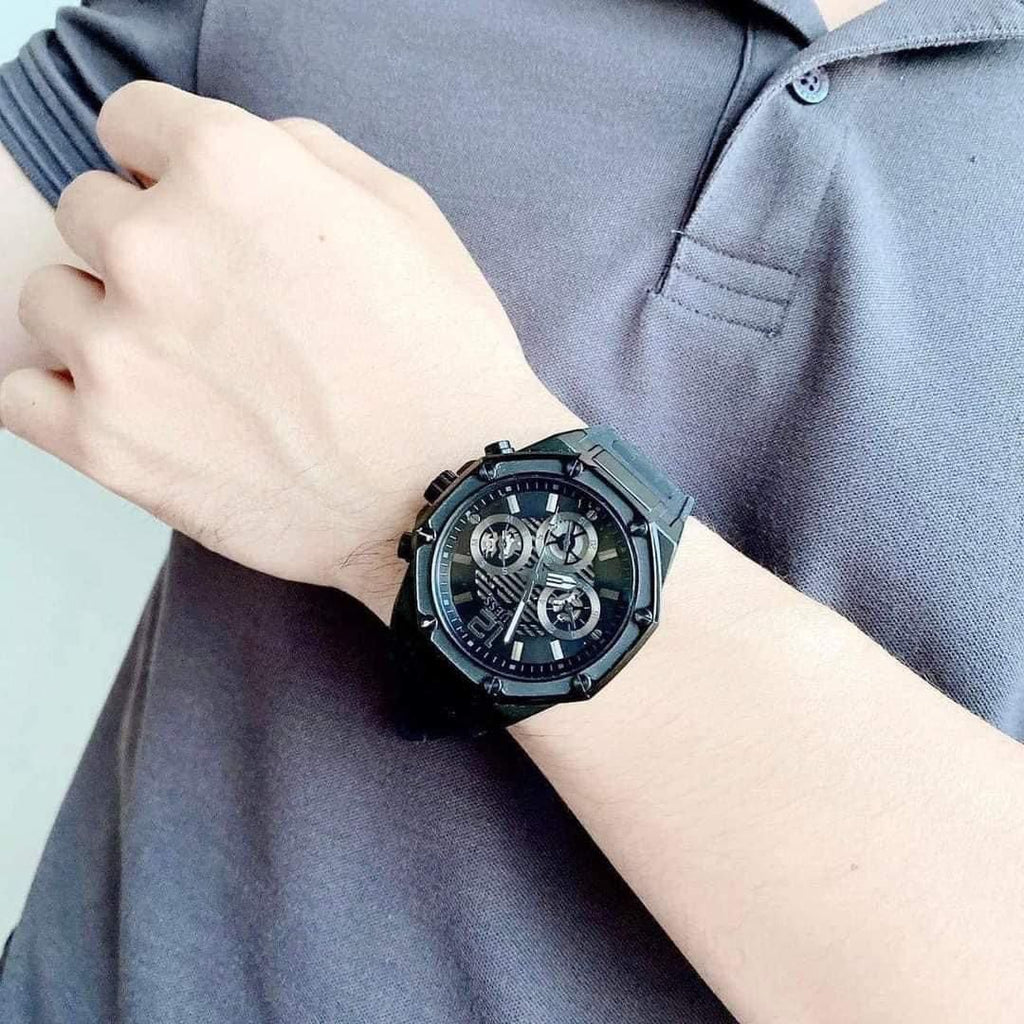 Guess Momentum Black Dial Black Rubber Strap Watch for Men - GW0263G4