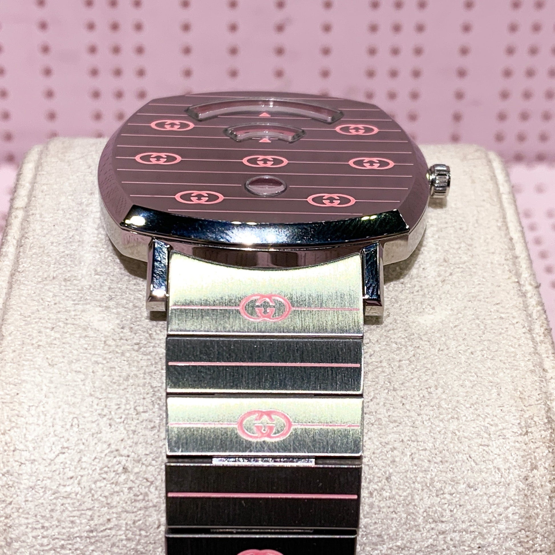 Gucci Grip Quartz Silver Dial Silver Steel Strap Watch For Women - YA157438