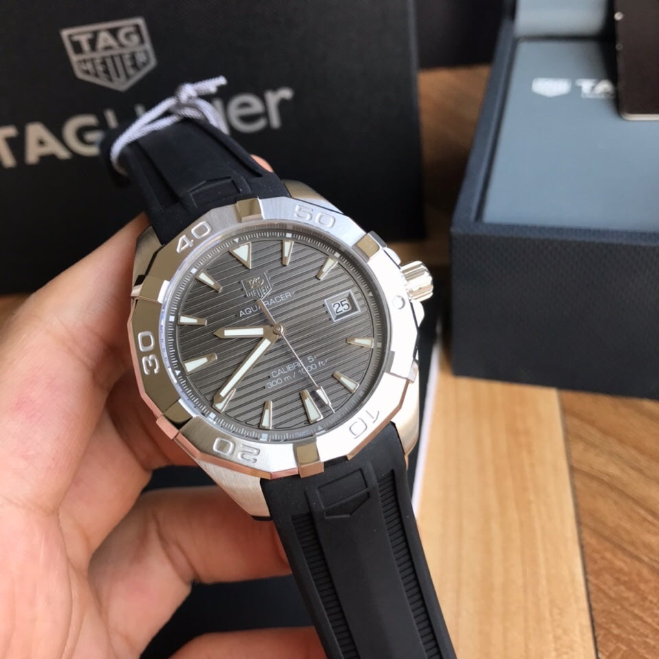 Tag Heuer Aquaracer Calibre 5 Automatic Grey Dial Black Rubber Strap Watch for Men - WAY2113.FT8021