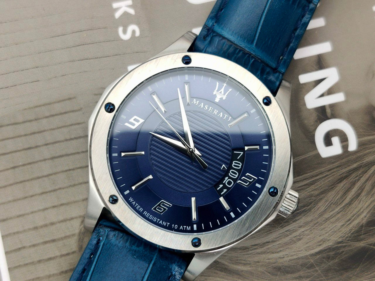 Maserati Circuito Blue Dial Blue Leather Strap Watch For Men - R8851127003