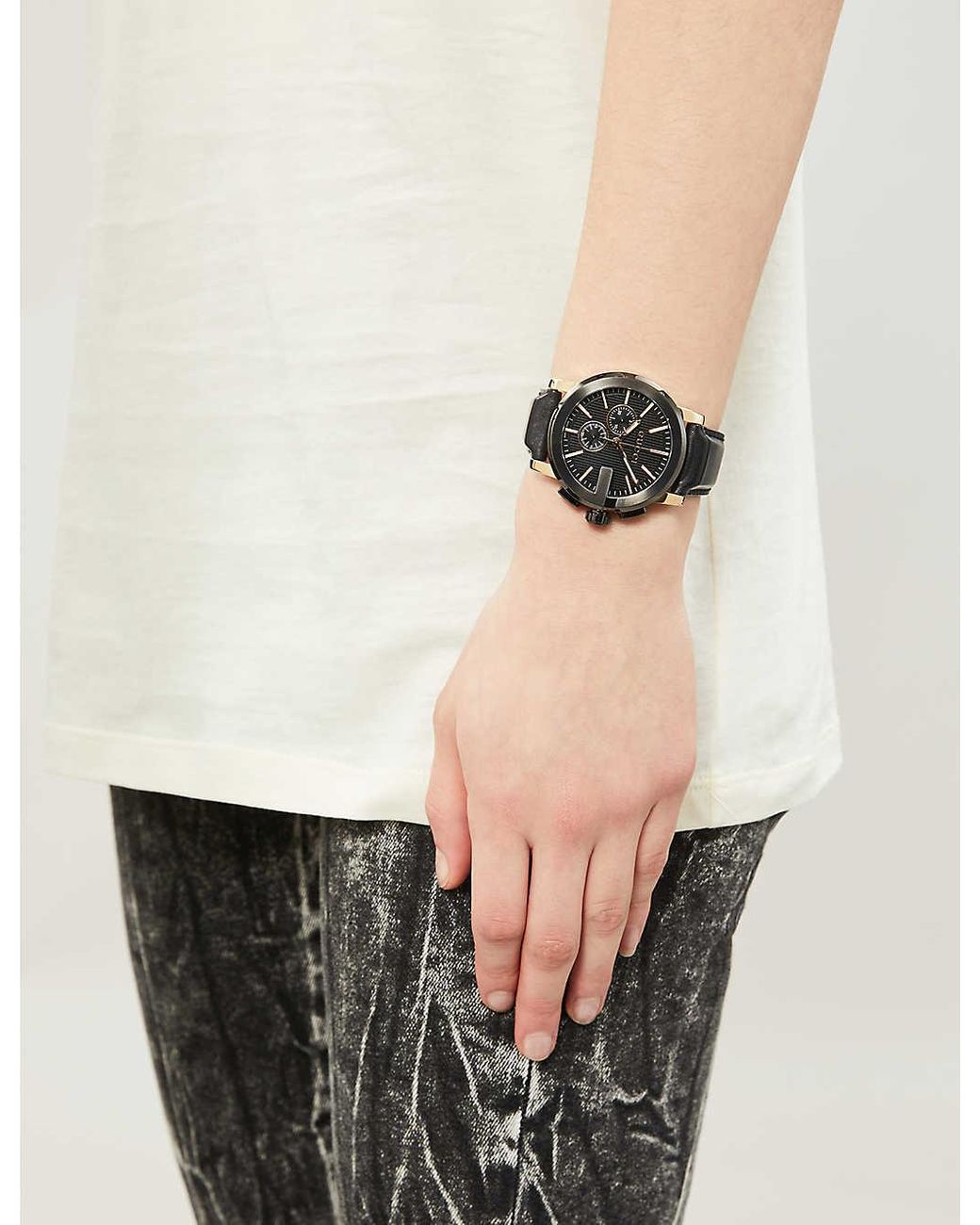 Gucci G Chrono Black Dial Black Leather Strap Watch For Men - YA101203