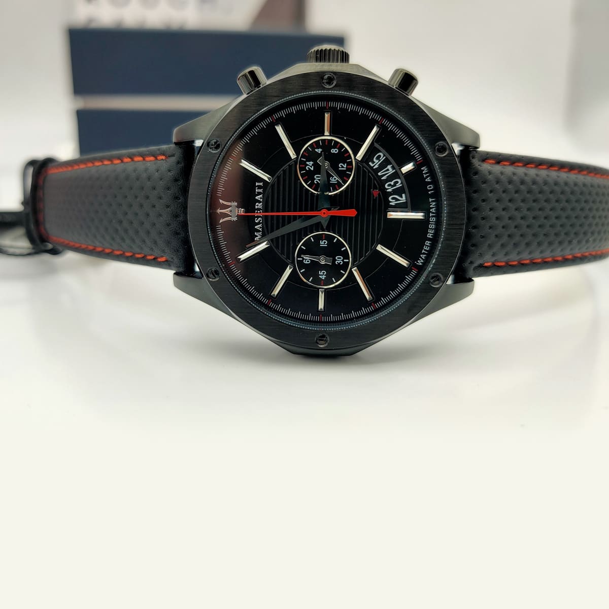 Maserati Circuito Black Dial Leather Strap Watch For Men - R8871627004