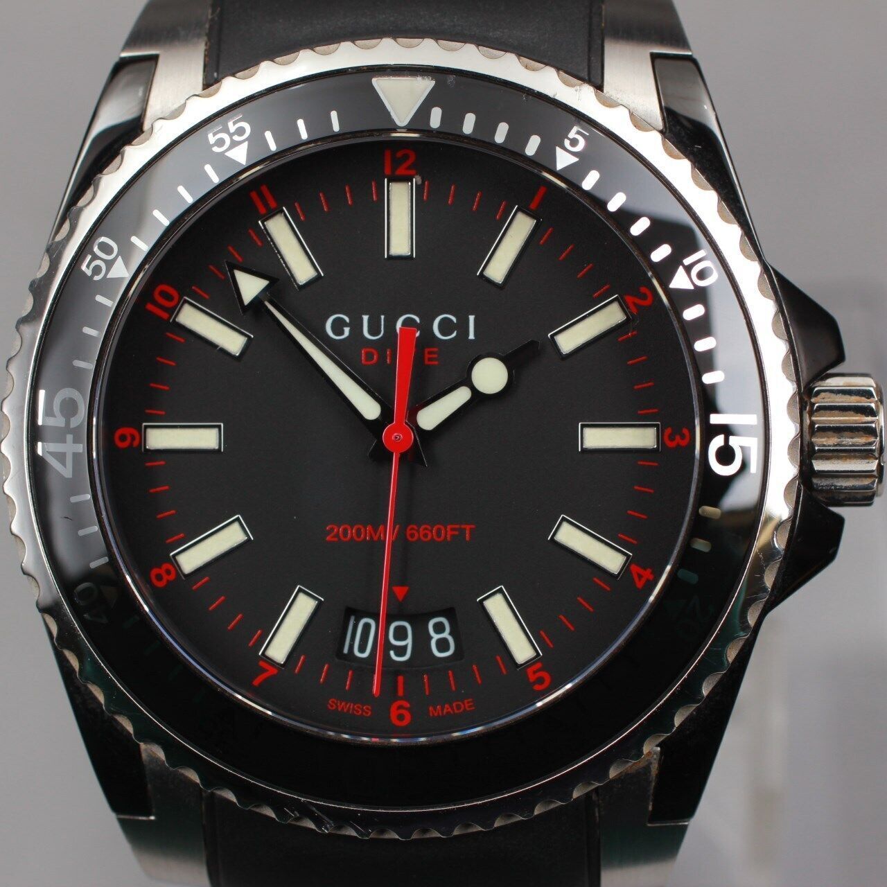 Gucci Dive Quartz Black Dial Black Rubber Strap Watch For Men - YA136303
