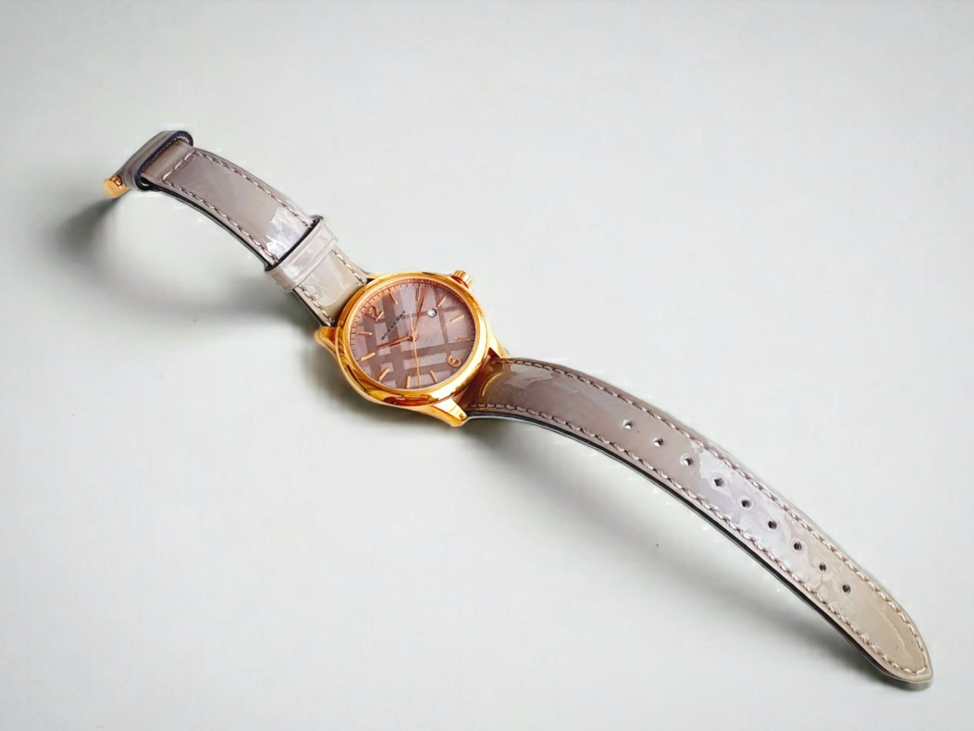 Burberry The Classic Quartz Grey Dial Grey Leather Strap Watch For Women - BU10119