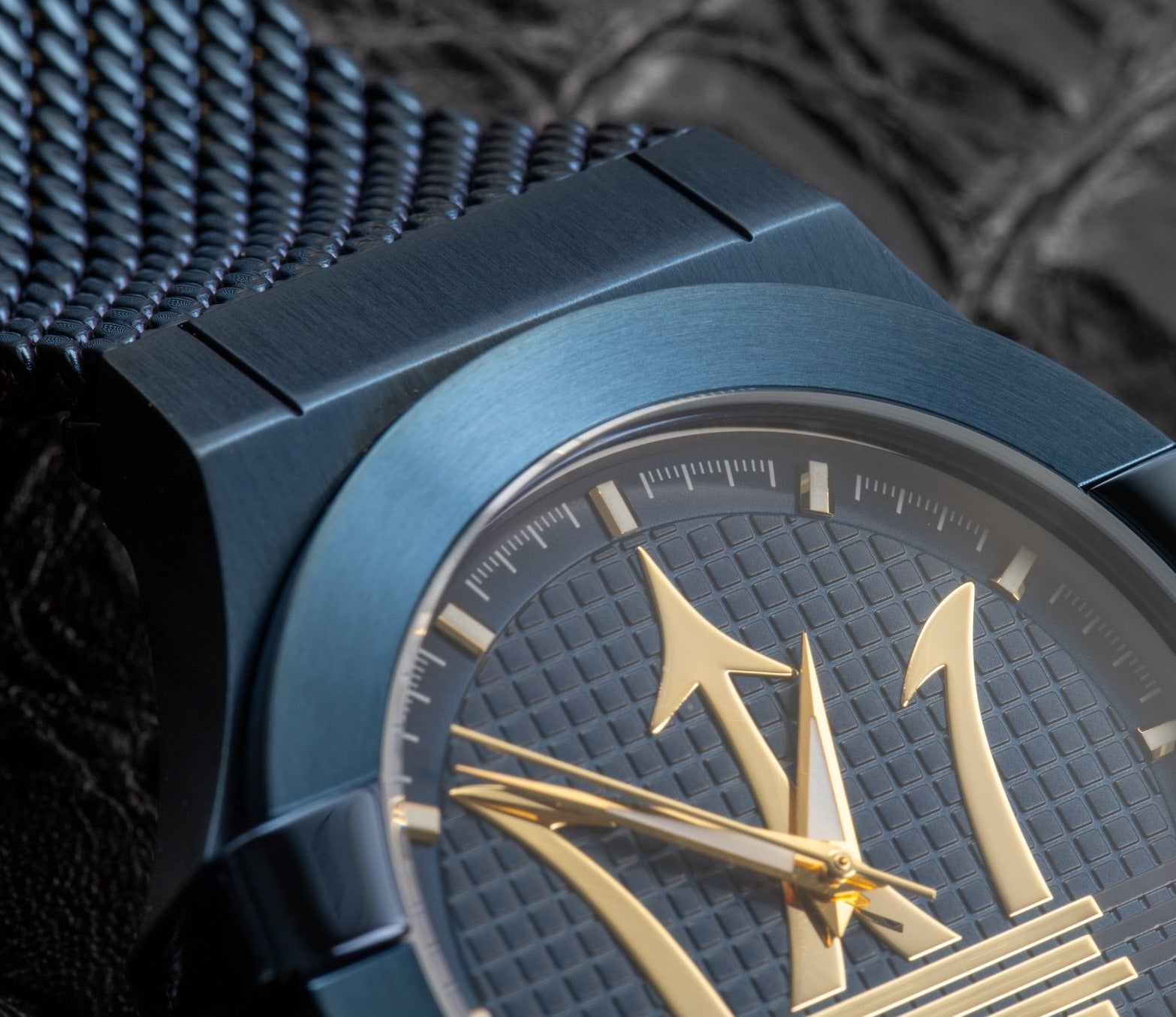 Maserati Potenza Blue Dial Edition 42mm Mesh Bracelet Watch For Men - R8853108008